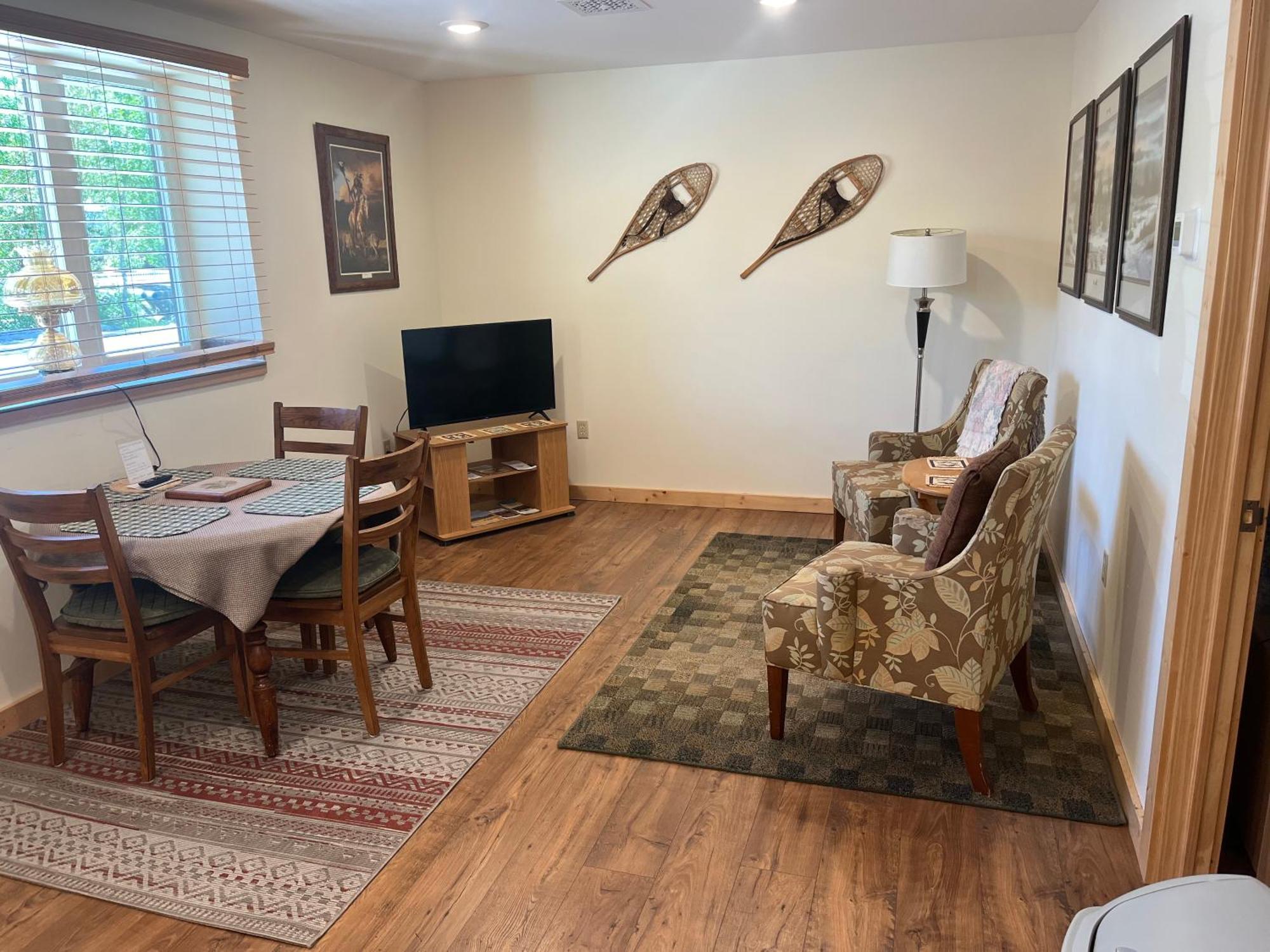 Creekside Downtown Vacation Suites, Only Adults 25 Or Older Buffalo Bagian luar foto